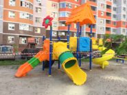 На фото Детская площадка с игровым комплексом PS-101 и качелями - 1 из раздела Портфолио сайта производителя в Санкт-Петербурге - Dgorodki.ru